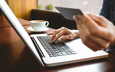 Person using a labtop